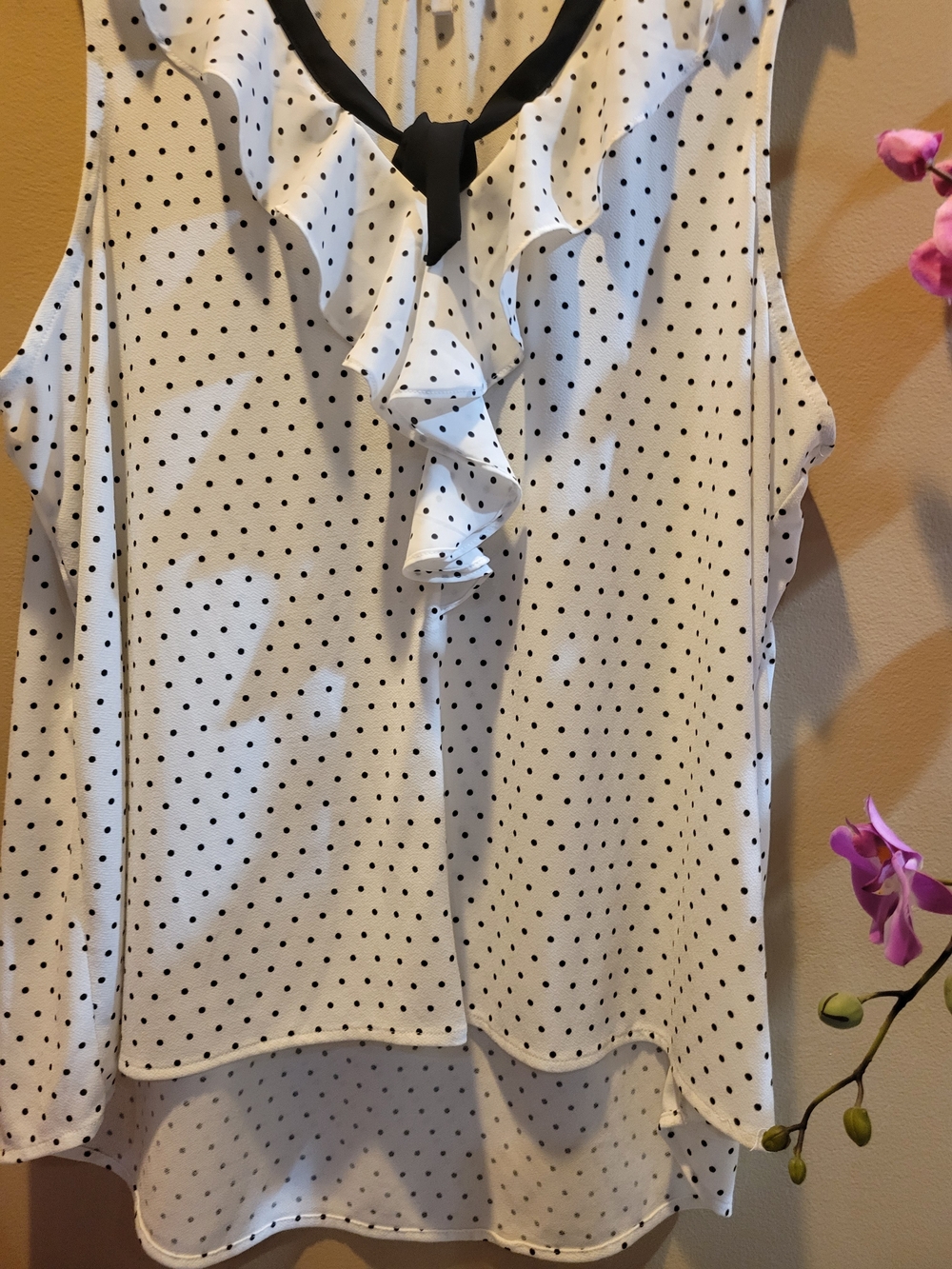 Elle White Sleeveless Polka Dot Ruffle Blouse with Black Trim - Picture 3 of 4
